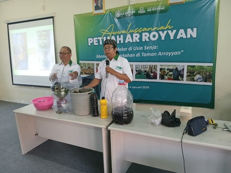 Diikuti Santri Lansia Petuah Arroyan, USB Gelar Edukasi Pemilihan dan Pengelolaan Sampah